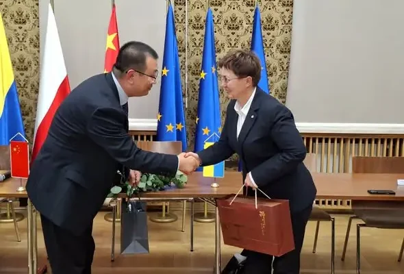 Opolskie otwiera się na Chiny: spotkanie z SinoCham w ratuszu