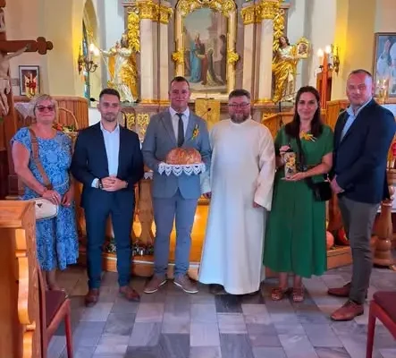 Dożynki w gminie Lubrza: podziękowania za plony i zaproszenie na kolejne święta