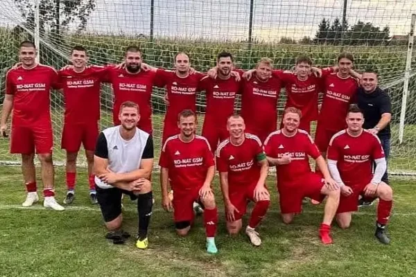 Seniorzy pewnie wygrywają 3:0. Kamil Lubaszka z dublem!