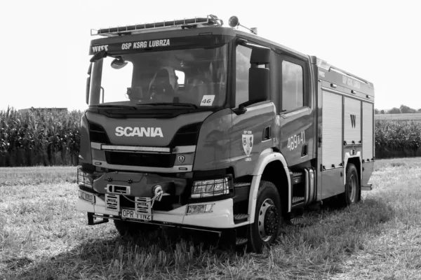 Plama oleju na DK 41 w Prudniku – interwencja strażaków z Lubrzy