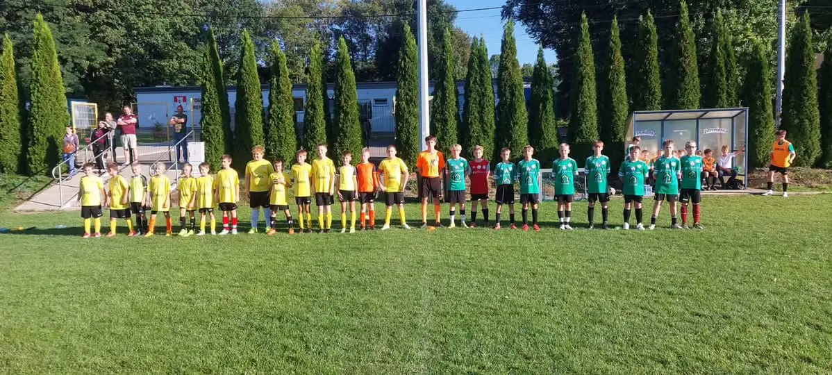 Akademia Piłkarska Biała rozbiła Fortunę Łącznik 21:0 w lidze młodzików