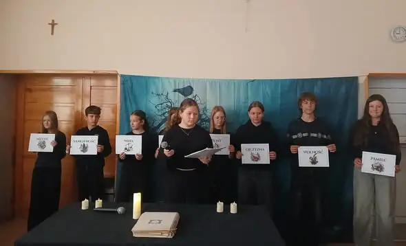 Narodowe Czytanie w ZSP Lubrza: Uczniowie odczytali II część „Dziadów” Mickiewicza
