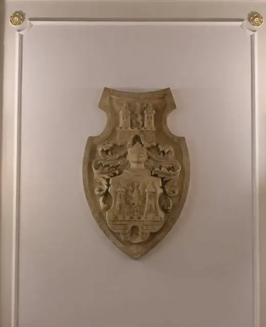 Herb Prudnika z zagadką: gdzie wisiał wcześniej?