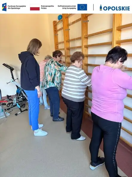Głogówek stawia na seniorów – druga edycja projektu „Codziennie samodzielni” w pełnym rozkwicie