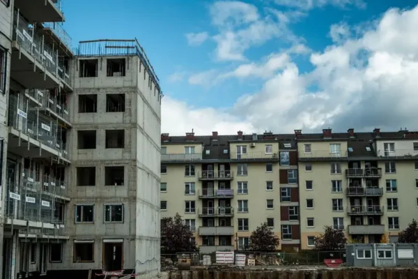 Prudnik: pierwszy budynek SIM już wynajęty, rusza nabór do drugiego